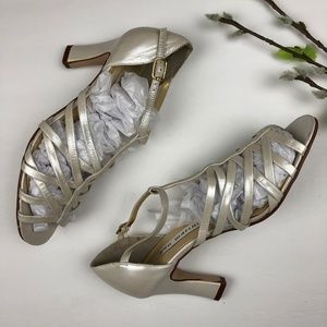 NEW LEATHER Pearly White Strappy Heels Size 5.5